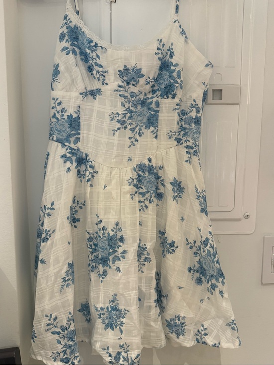 Blu Pepper Dresses & Skirts - Blu Pepper White Sundress with Blue Floral Print